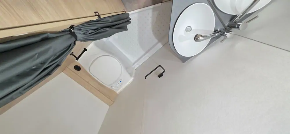 Nouveau CARAVELAIR 496 SPORT LINE 9