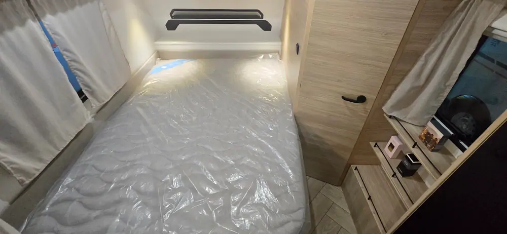 Nieuw CARAVELAIR 410 SPORT LINE 7