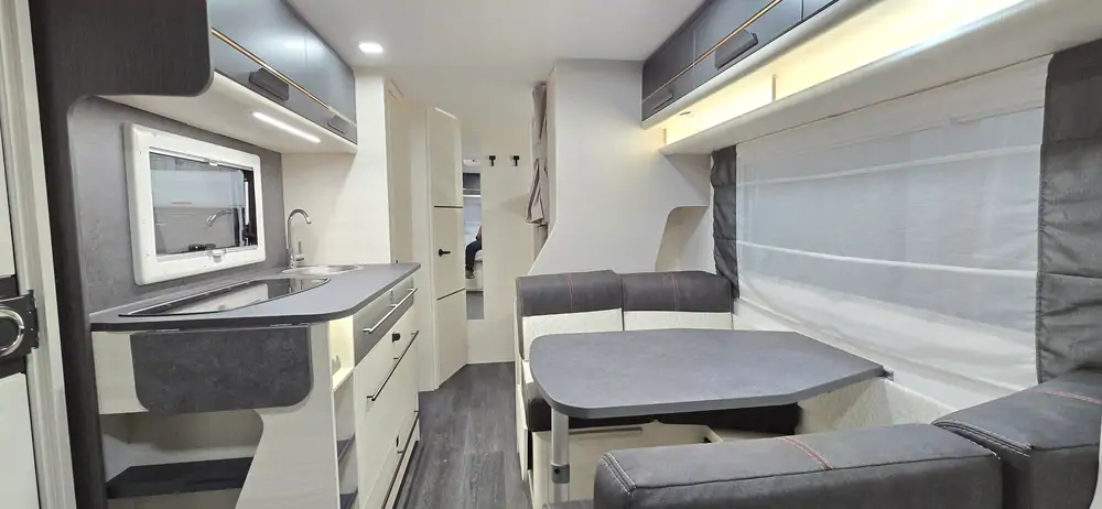 Nouveau CARAVELAIR ARTICA 586 5