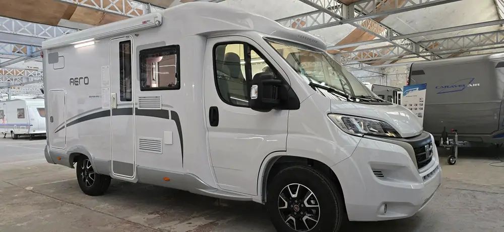 Nouveau ACROSS CAR Aero Compact 585 CD 2