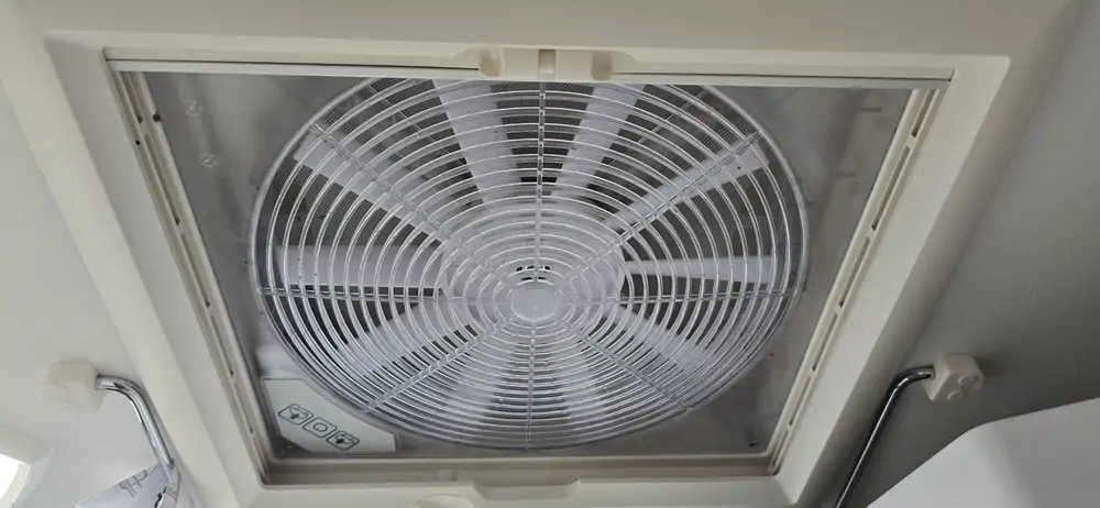 Nouveau CARAVELAIR Artica 542 12