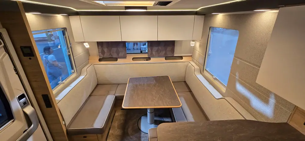 Nouveau TABBERT Pantiga 550TDL 2.5 Finest Edition 9