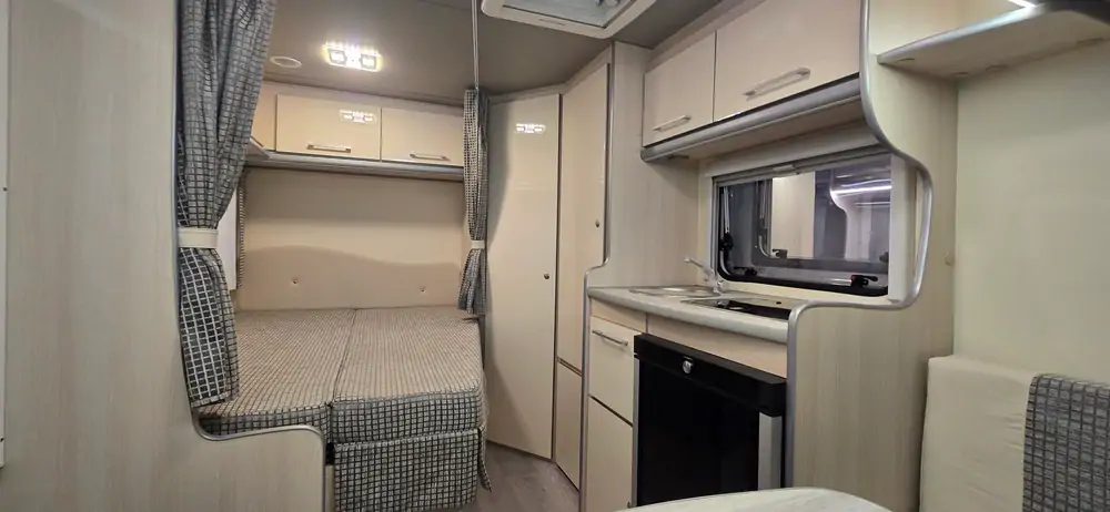 Occasie ACROSS PREMIUM 330 DS 4