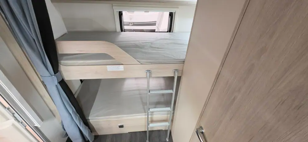 Occasion CARAVELAIR ALBA STYLE 486 FAMILY 8