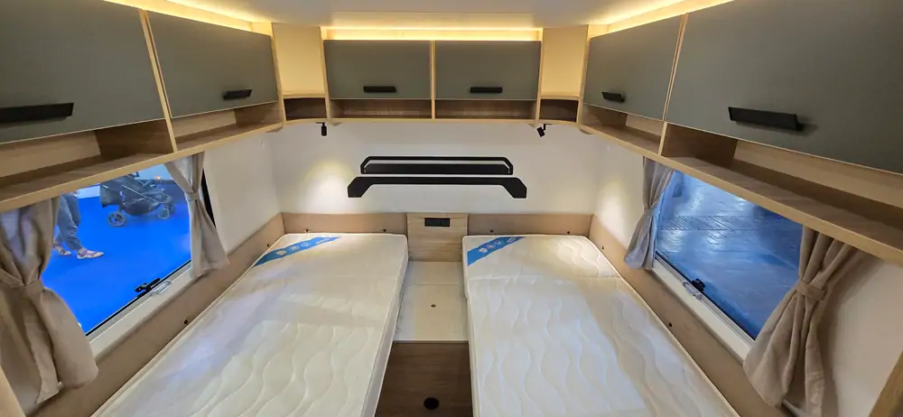 Nouveau CARAVELAIR EXCLUSIVE LINE 542 5