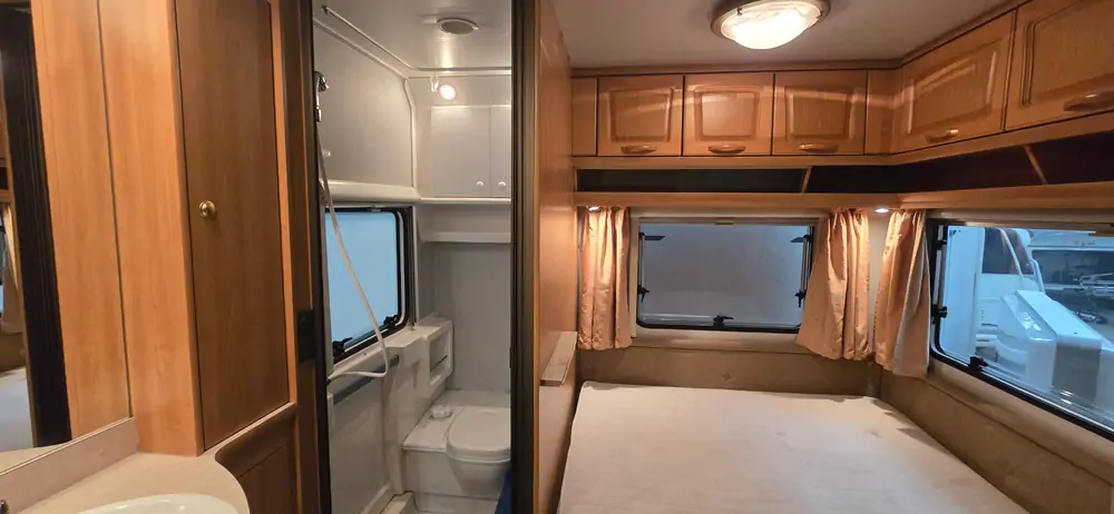 Occasion KNAUS AZUR 495 9
