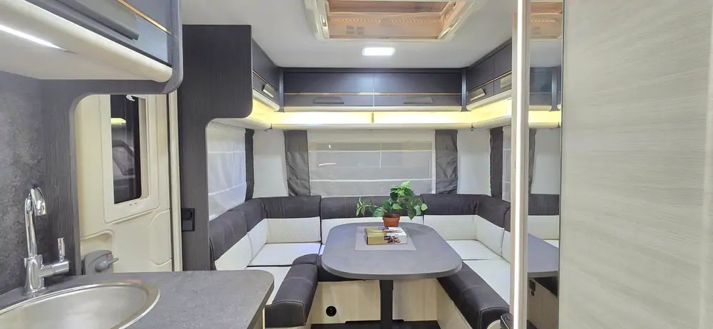 Nieuw CARAVELAIR ARTICA 490 VIP 4