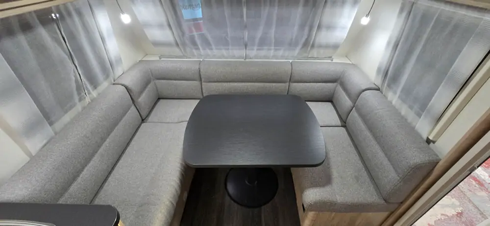 Occasion CARAVELAIR Antares Titanium 455 6