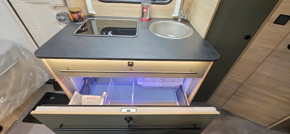 Nouveau CARAVELAIR 496 SPORT LINE 7