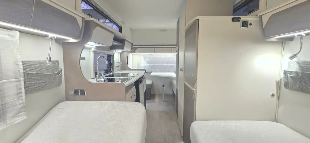 Occasion SILVER EVASION 430 LJ 5
