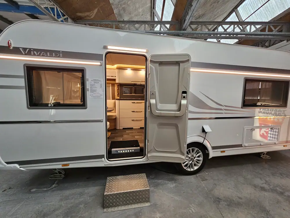 Neuf TABBERT VIVALDI 550 E 2.5 l Caravan-expo