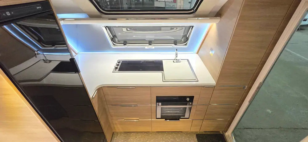 Occasie ADRIA ADORA 613 HT 14