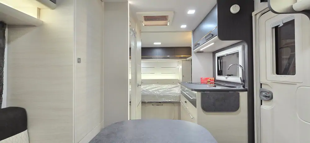 Nouveau CARAVELAIR Artica 490 5