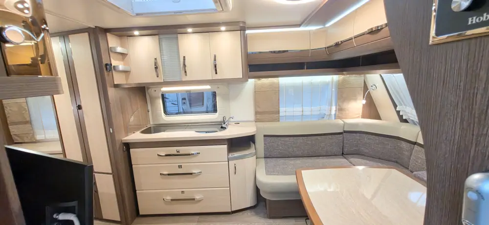 Occasion HOBBY PRESTIGE 560 WFU 6