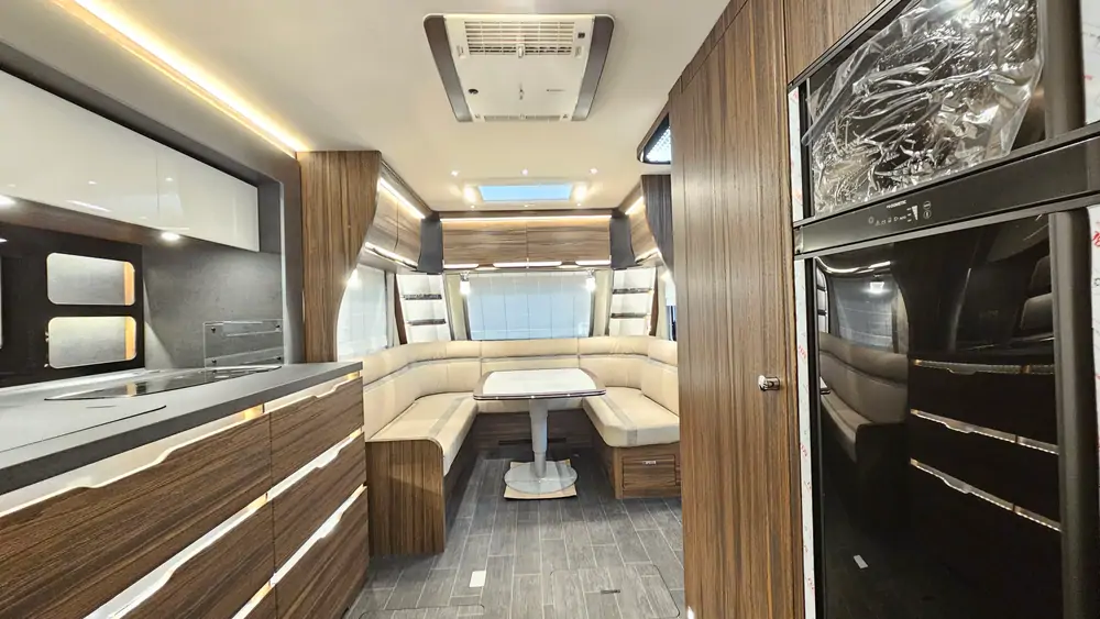 Nouveau TABBERT CELLINI 750 HTD SLIDE OUT 8