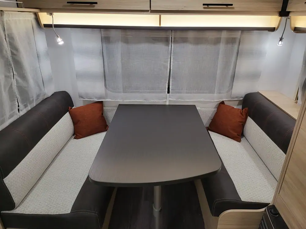 Nouveau CARAVELAIR ANTARES TITANIUM 450 7