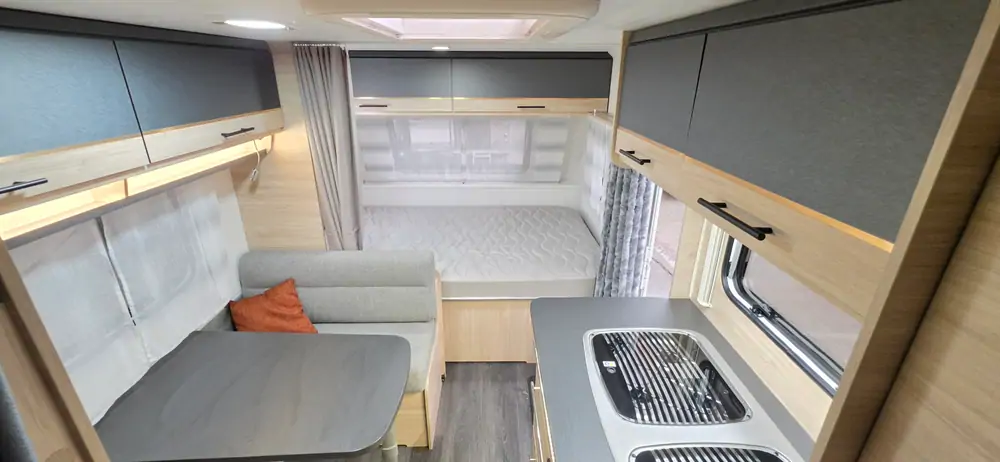 Occasie CARAVELAIR ALBA 497 STYLE 12