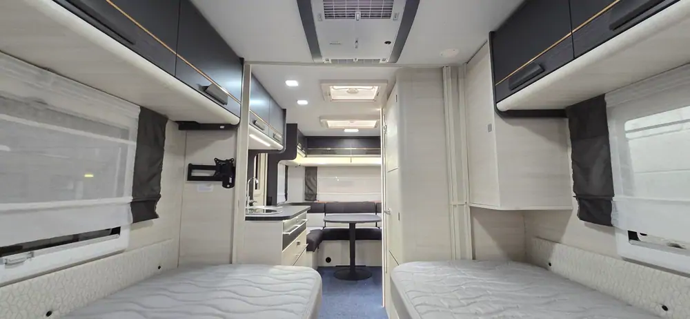 Occasion CARAVELAIR Artica 492 7