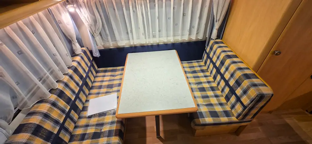 Occasion HOBBY DE LUXE 440E 8