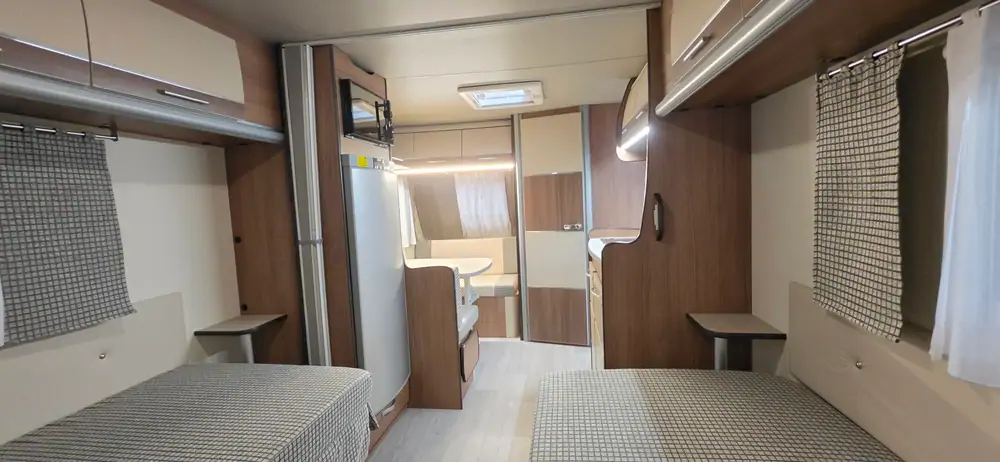 Nouveau ACROSS PREMIUM 450 LJ 4