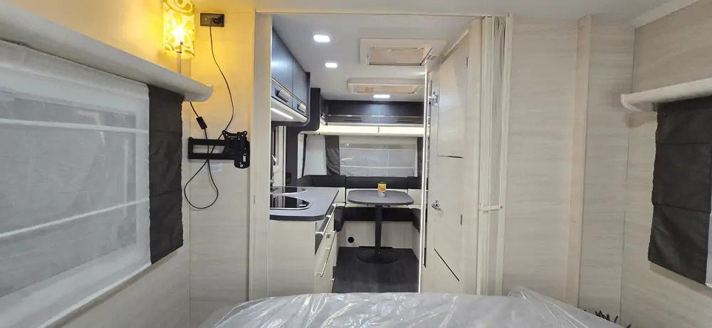 Nouveau CARAVELAIR ARTICA 490 8