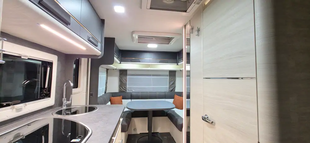 Occasie CARAVELAIR Artica 492 3
