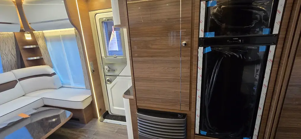 Nieuw TABBERT BELLINI 655 SHTD/F 2026 9