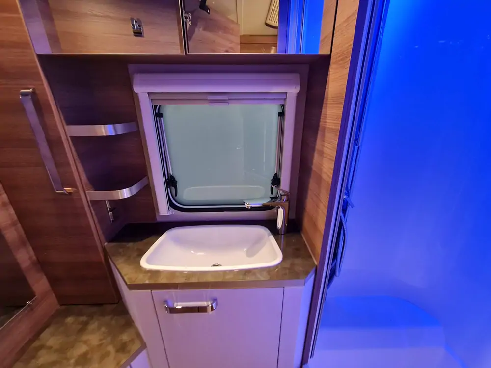Nouveau TABBERT BELLINI 620 SD/F - 2024 15