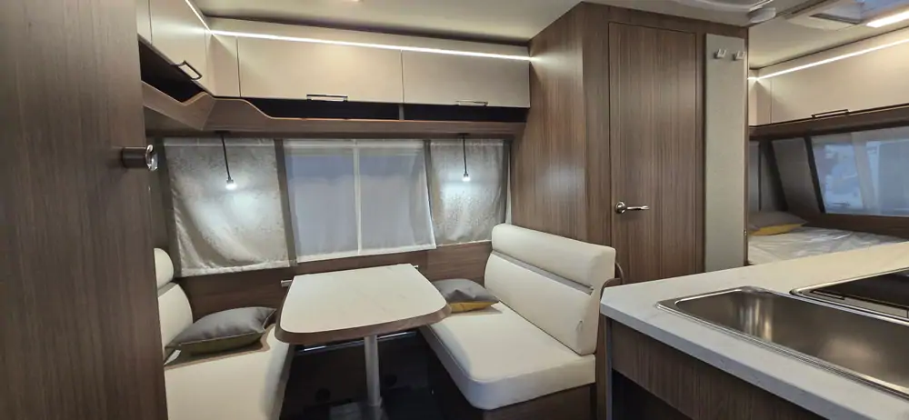 Nouveau TABBERT CAZADORA 420 QD 7