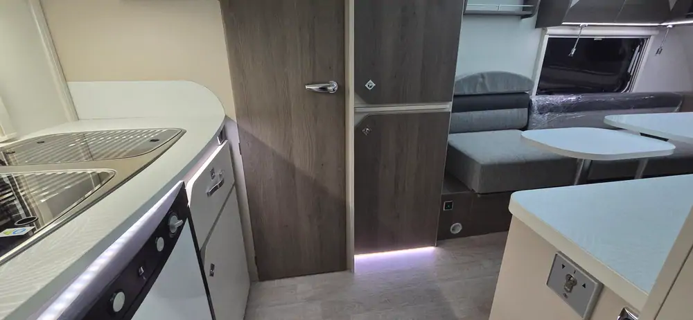 Occasion SILVER EVASION 390 TDE 9