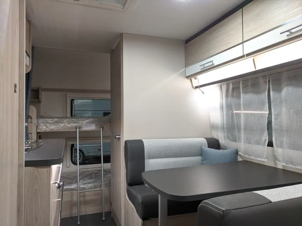 Nieuw CARAVELAIR ALBA 466 STYLE 6