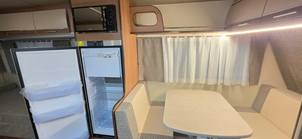 Nouveau ACROSS PREMIUM 450 LJ 7