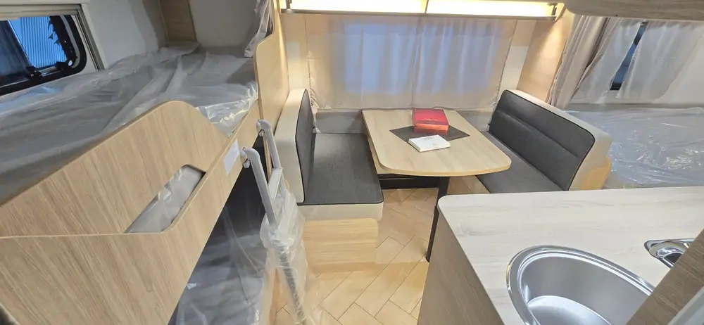 Nouveau CARAVELAIR 476 SPORT LINE 9