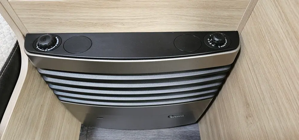 Nouveau CARAVELAIR ANTARES TITANIUM 450 8