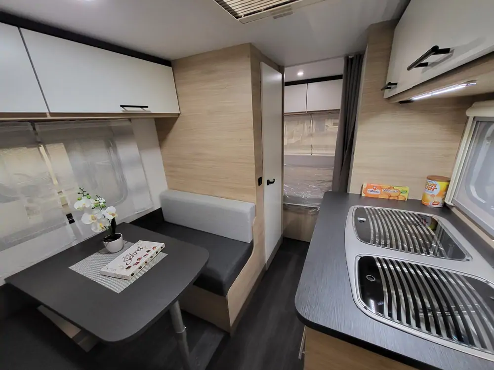 Nieuw CARAVELAIR ALBA 426 6