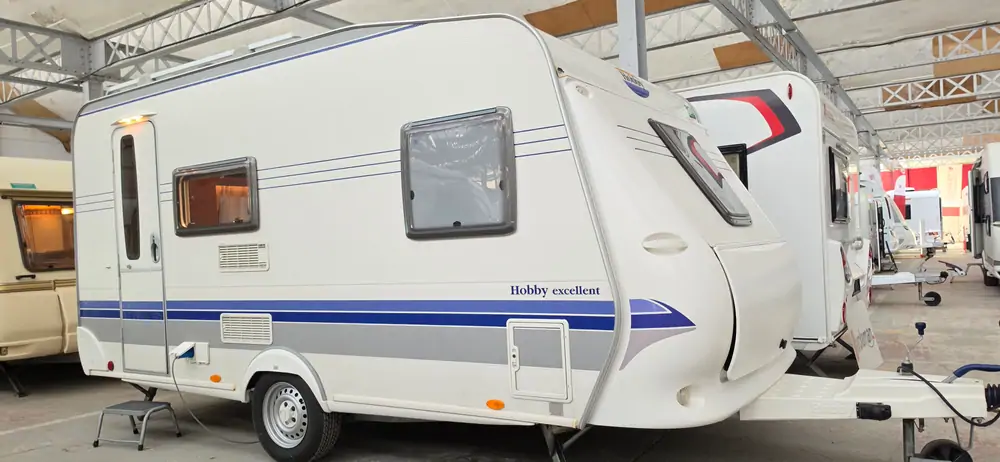 Occasion HOBBY EXCELLENT 410SFE 2