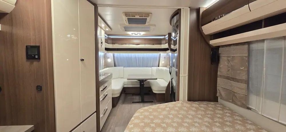 Occasion HOBBY PRESTIGE 560 4