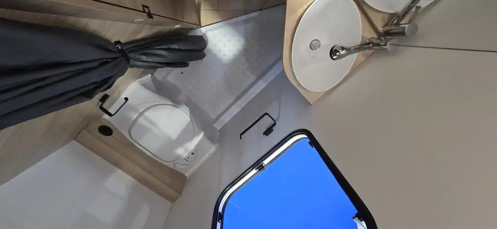 Nouveau CARAVELAIR SPORT LINE 497  6