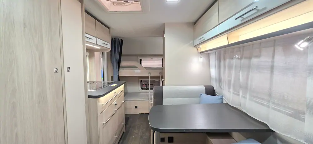 Occasion CARAVELAIR ALBA STYLE 486 FAMILY 4