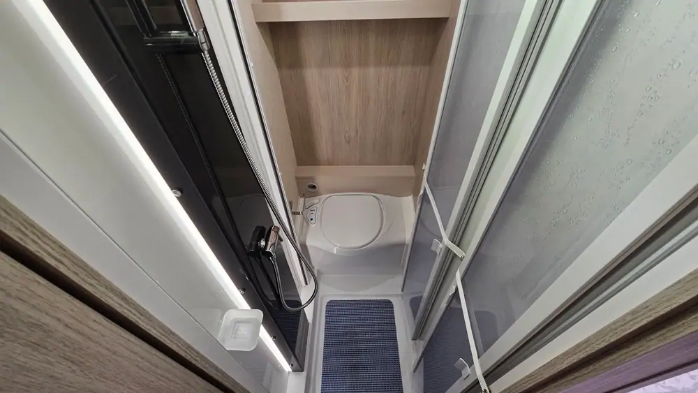 Occasion CARAVELAIR Artica 455 10