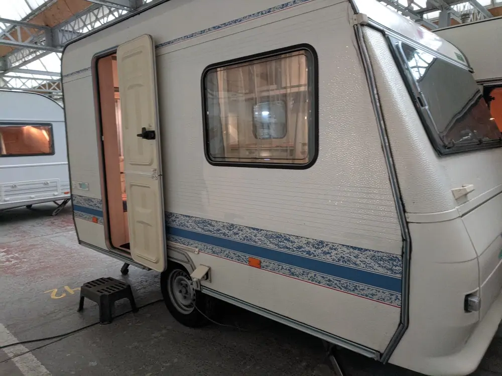 Occasie ADRIA UNICA 320DD 1