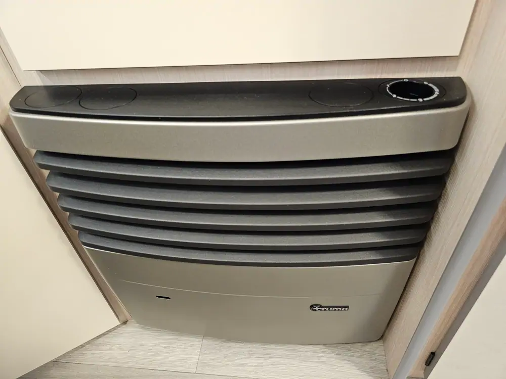 Nouveau ACROSS PREMIUM 330 DS 10
