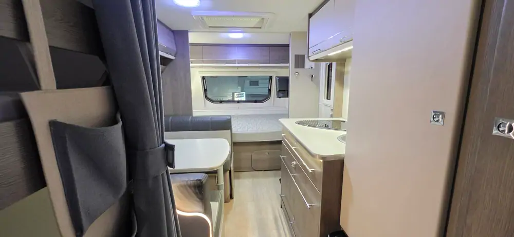 Occasion CARAVELAIR Allegra 536 8