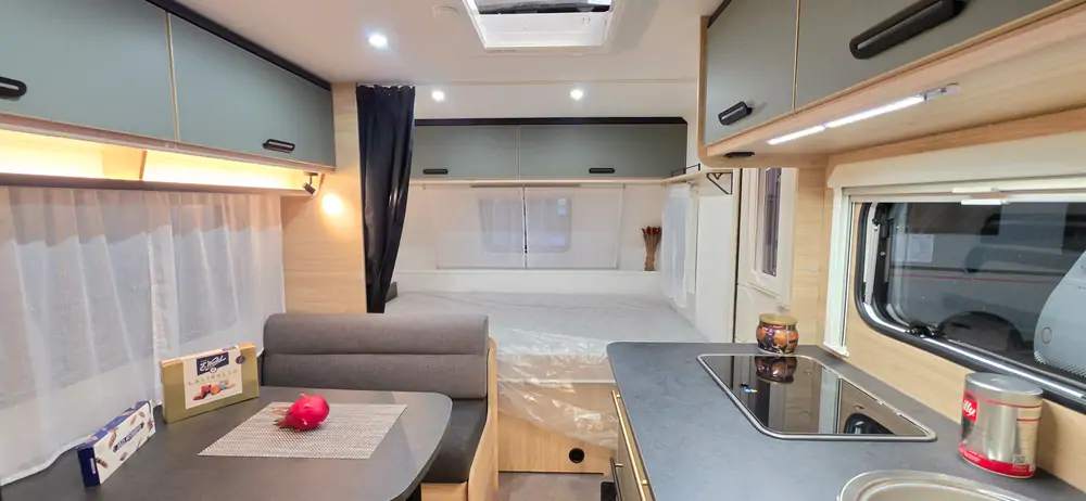 Nouveau CARAVELAIR 496 SPORT LINE 4