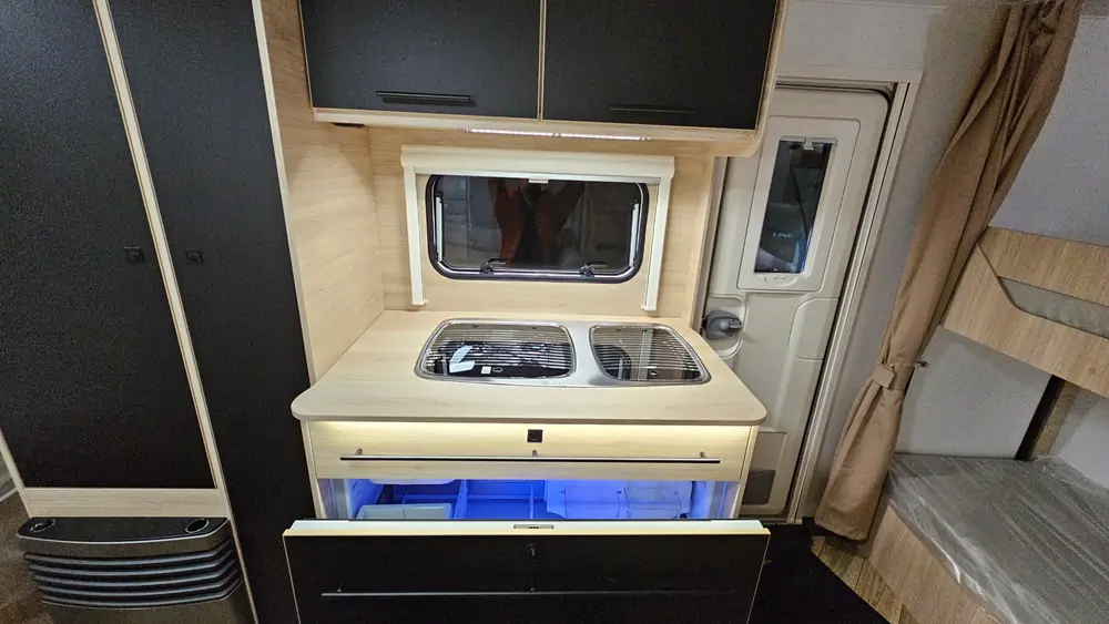 Nouveau CARAVELAIR 486 SPORT LINE 9