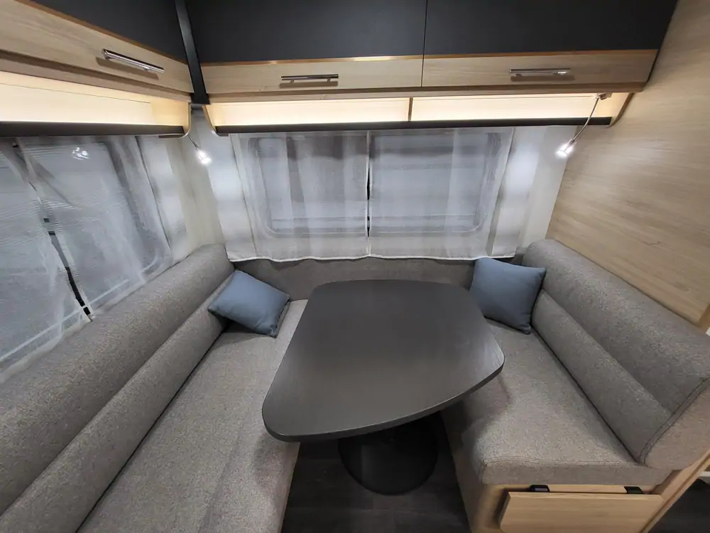 Occasion CARAVELAIR Antares Titanium 430 8