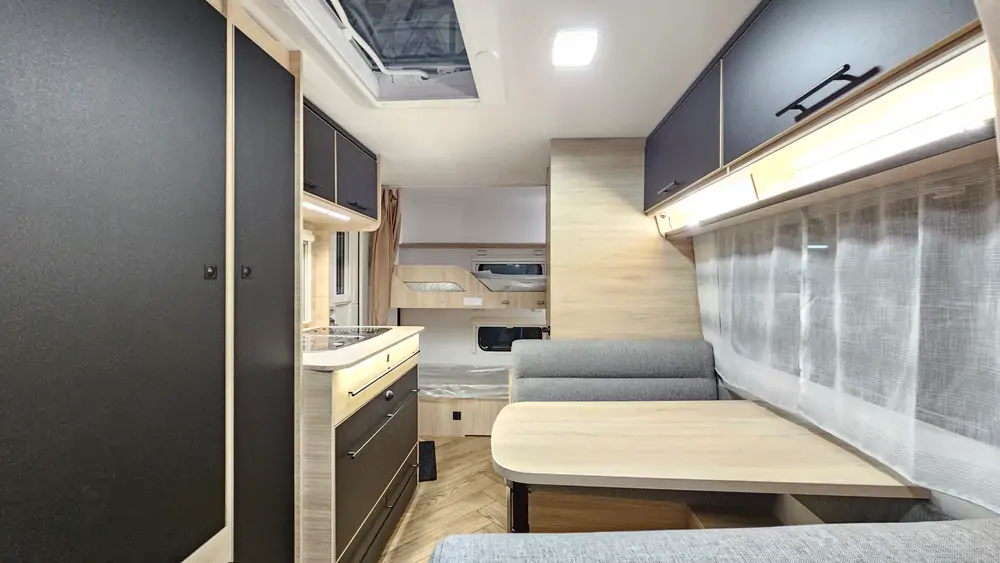 Nouveau CARAVELAIR 486 SPORT LINE 4