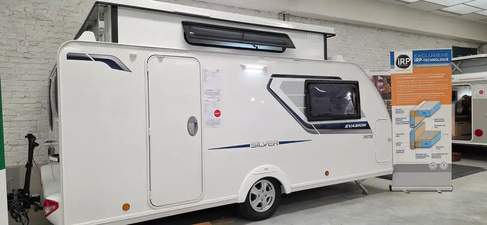 Nieuw SILVER EVASION 390 TDE
 13