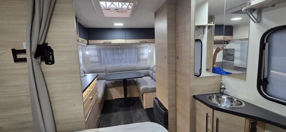 Occasion CARAVELAIR Antares Titanium 455 9