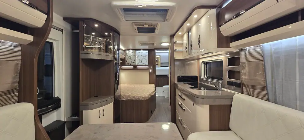 Occasion HOBBY PRESTIGE 560 3